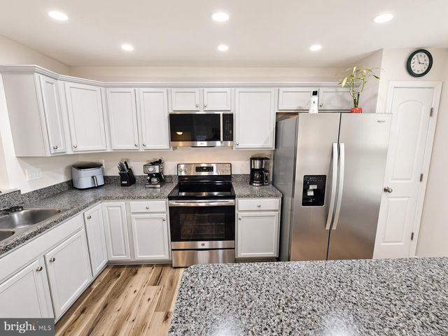 5090 COMER DR, Stephens City, VA 22655