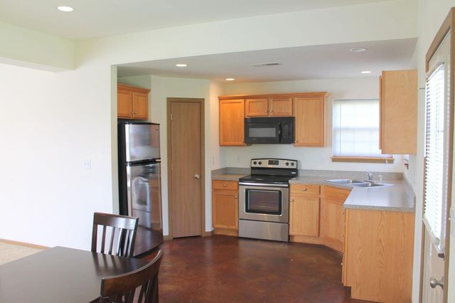 1510 SPIROS DR, Columbia, MO 65202