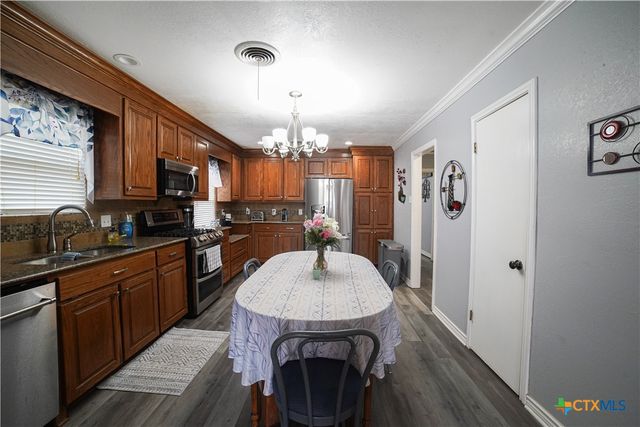 909 W Park Avenue, Temple, TX 76501