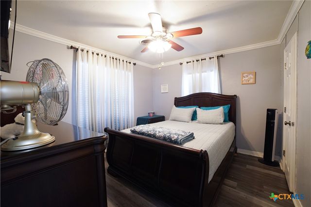 909 W Park Avenue, Temple, TX 76501