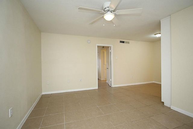 3702 Flora 14, Houston, TX 77006