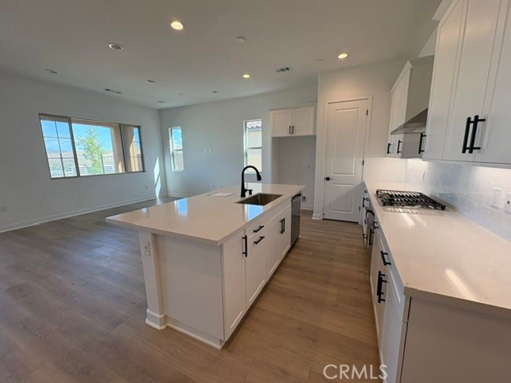 2832 Hillsten Road, Corona, CA 92883 — photo 2