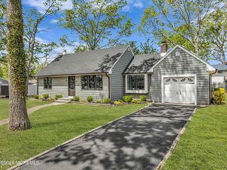620 Tiller Avenue, Beachwood, NJ 08722