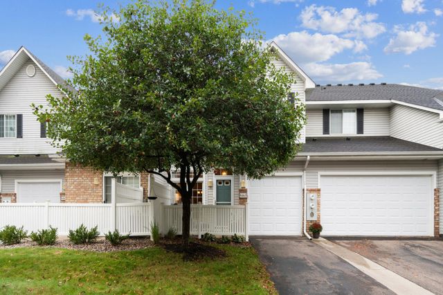 8465 Cortland Road 125, Eden Prairie, MN 55344