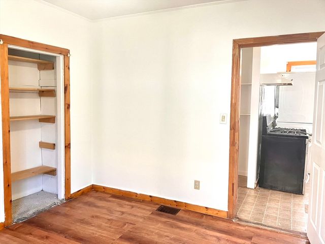 4 Sisson Terrace 1, Lynn, MA 01902