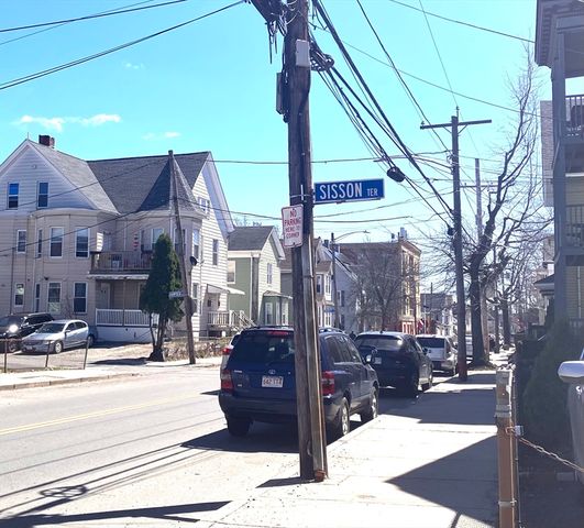 4 Sisson Terrace 1, Lynn, MA 01902