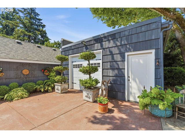 1831 Ne 61ST Ave, Portland, OR 97213