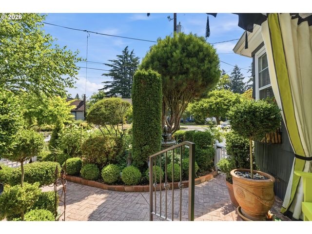 1831 Ne 61ST Ave, Portland, OR 97213