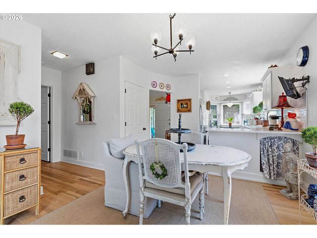 1831 Ne 61ST Ave, Portland, OR 97213