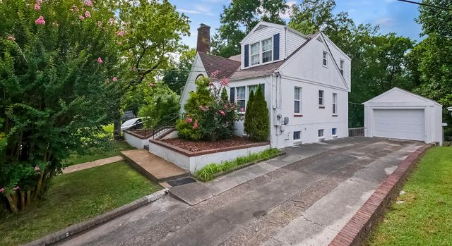 276 Sims Drive, Chattanooga, TN 37415