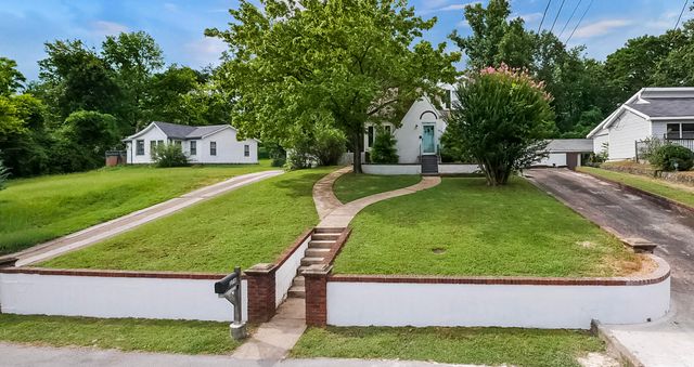 276 Sims Drive, Chattanooga, TN 37415