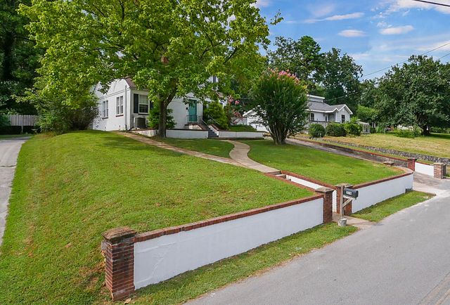 276 Sims Drive, Chattanooga, TN 37415
