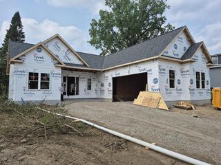 3360 E Grange AVENUE, Cudahy, WI 53110