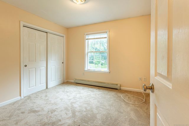 10 Mathieu Street, Norwich, CT 06380