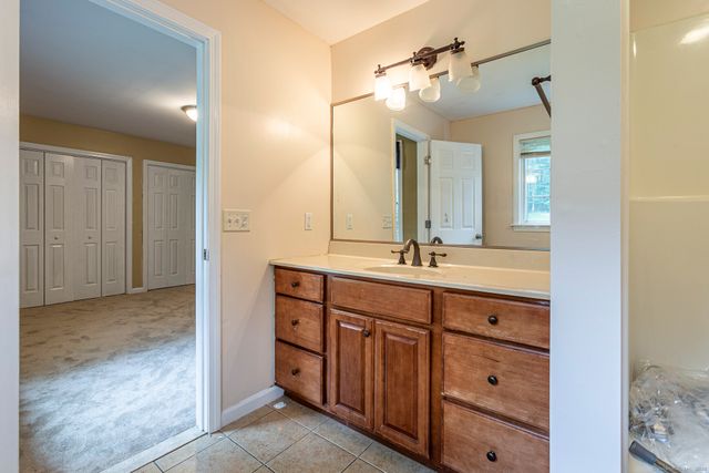 10 Mathieu Street, Norwich, CT 06380