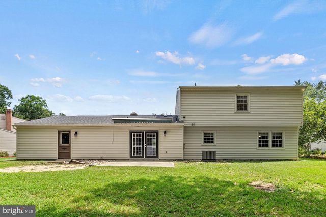 2324 KENT CT, Waldorf, MD 20602