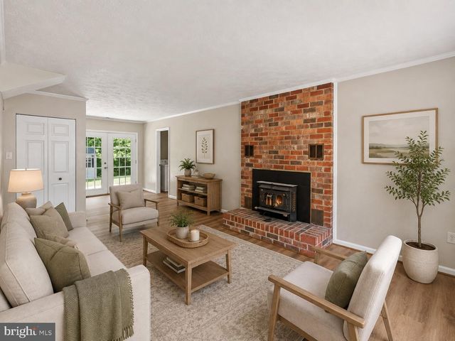 2324 KENT CT, Waldorf, MD 20602