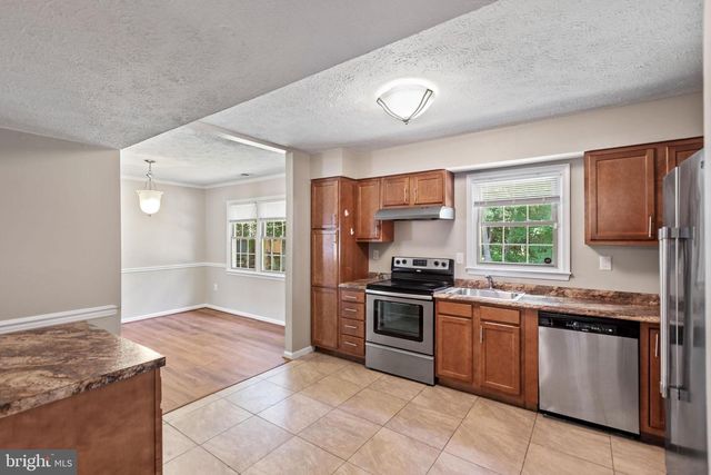 2324 KENT CT, Waldorf, MD 20602