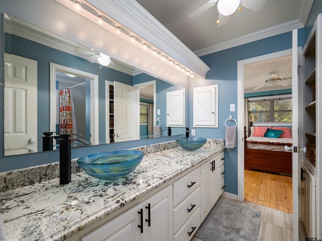 8212 Cambridge Rd, Tyler, TX 75703