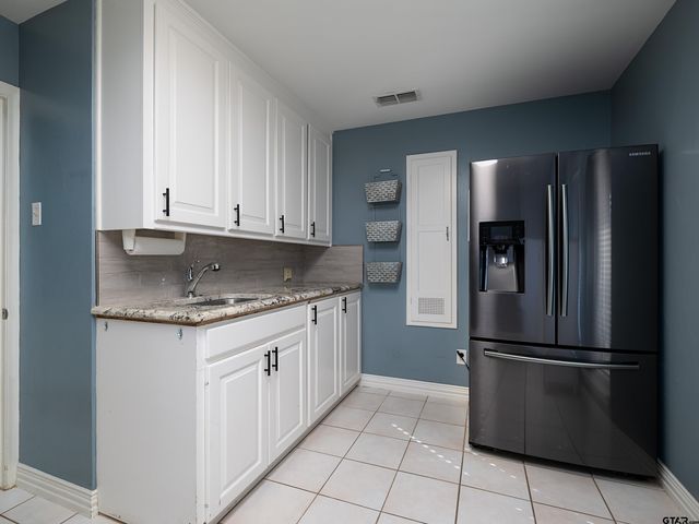 8212 Cambridge Rd, Tyler, TX 75703