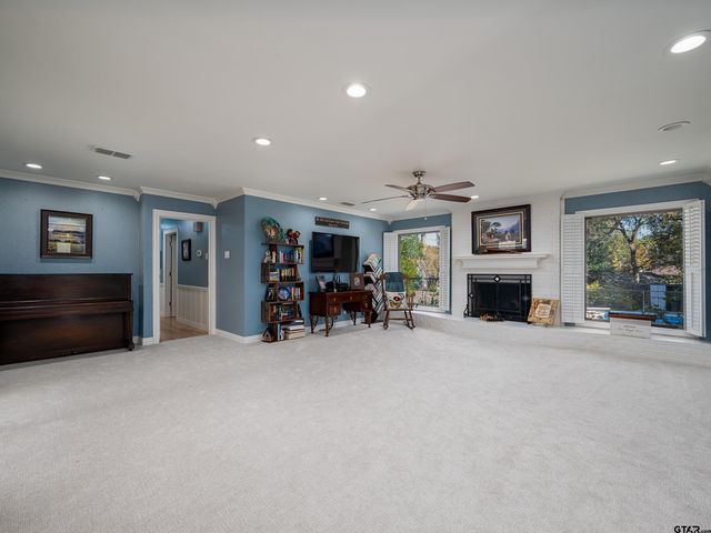 8212 Cambridge Rd, Tyler, TX 75703