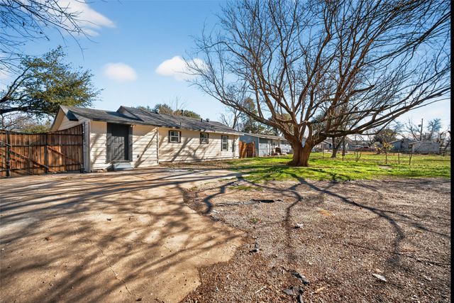 3417 Haltom Road, Haltom City, TX 76117