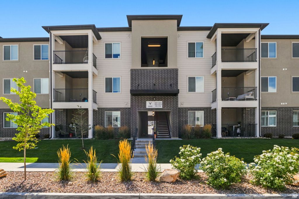 1345 N 3830 W #Y202, Lehi, UT 84043 — exterior