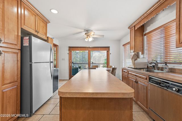 3 Cypress Avenue, Oakhurst, NJ 07755