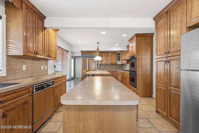 3 Cypress Avenue, Oakhurst, NJ 07755