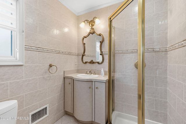 3 Cypress Avenue, Oakhurst, NJ 07755