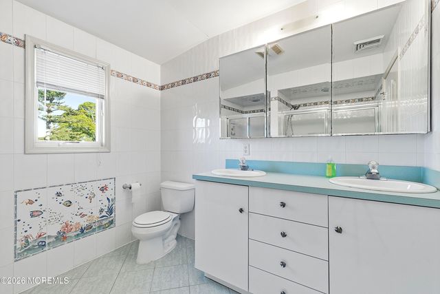 3 Cypress Avenue, Oakhurst, NJ 07755