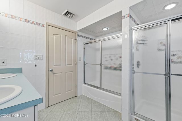 3 Cypress Avenue, Oakhurst, NJ 07755