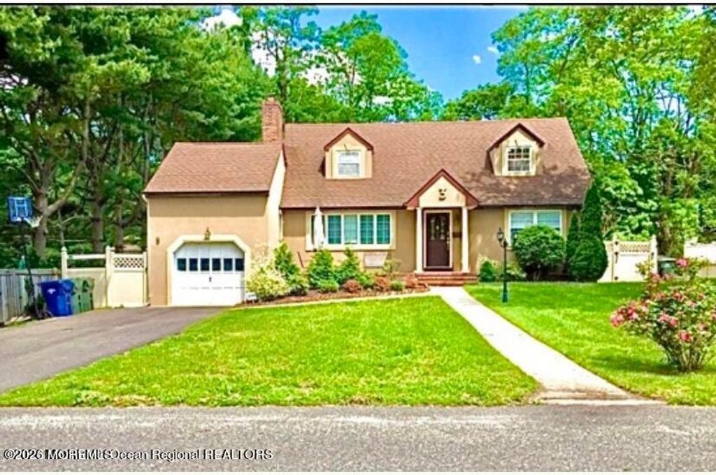 3 Cypress Avenue, Oakhurst, NJ 07755