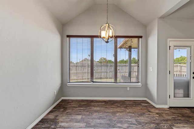 20575 Creekside Drive, Harrah, OK 73045