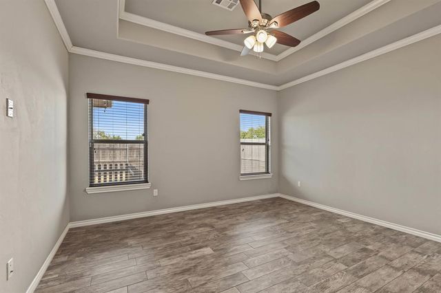 20575 Creekside Drive, Harrah, OK 73045