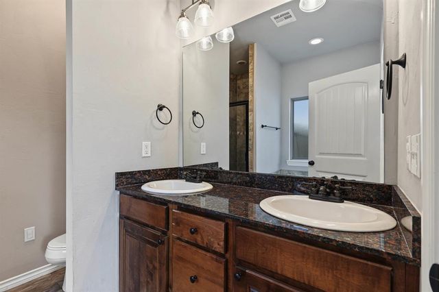 20575 Creekside Drive, Harrah, OK 73045