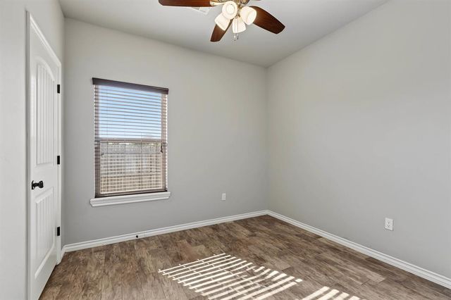 20575 Creekside Drive, Harrah, OK 73045