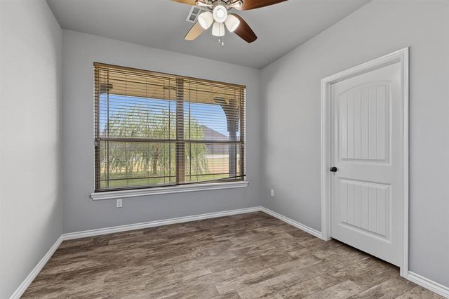 20575 Creekside Drive, Harrah, OK 73045