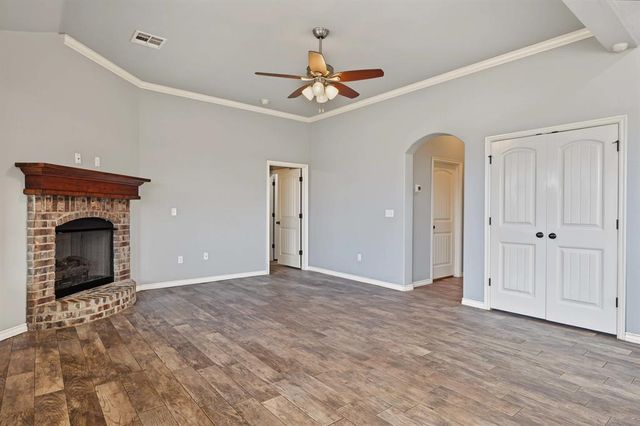 20575 Creekside Drive, Harrah, OK 73045
