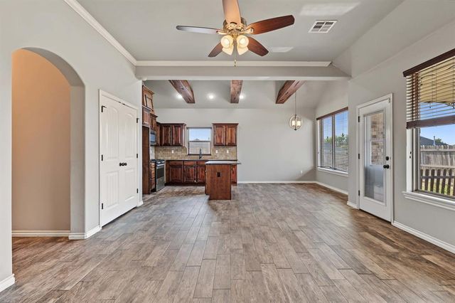 20575 Creekside Drive, Harrah, OK 73045