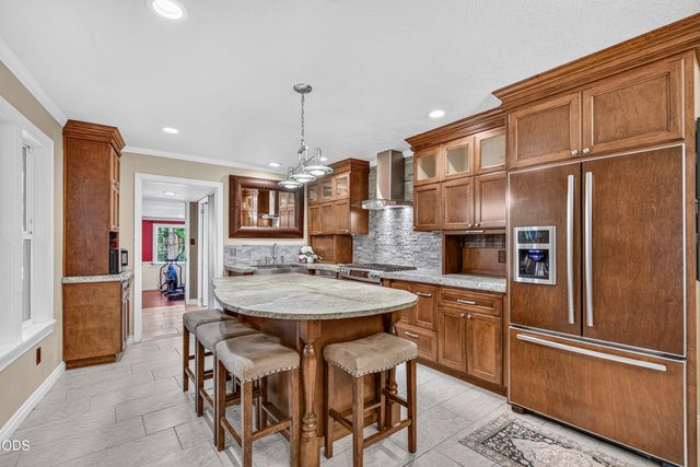 2201 Siskiyou Boulevard, Medford, OR 97504