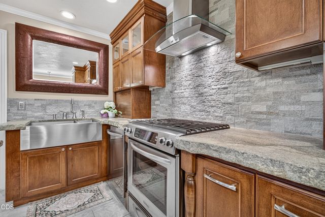 2201 Siskiyou Boulevard, Medford, OR 97504