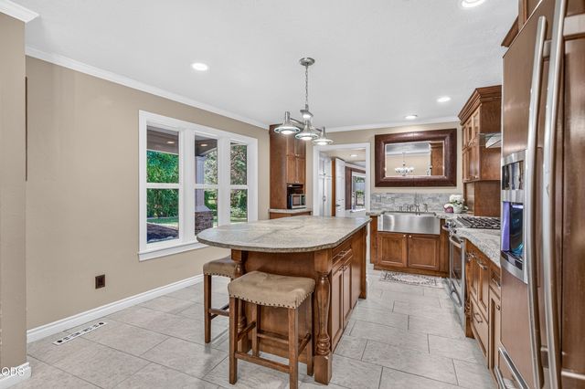 2201 Siskiyou Boulevard, Medford, OR 97504