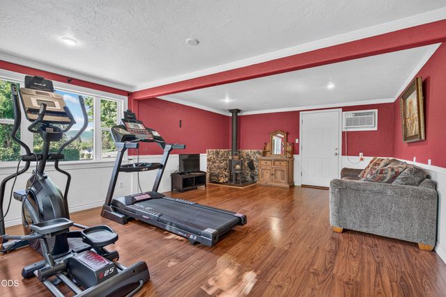 2201 Siskiyou Boulevard, Medford, OR 97504