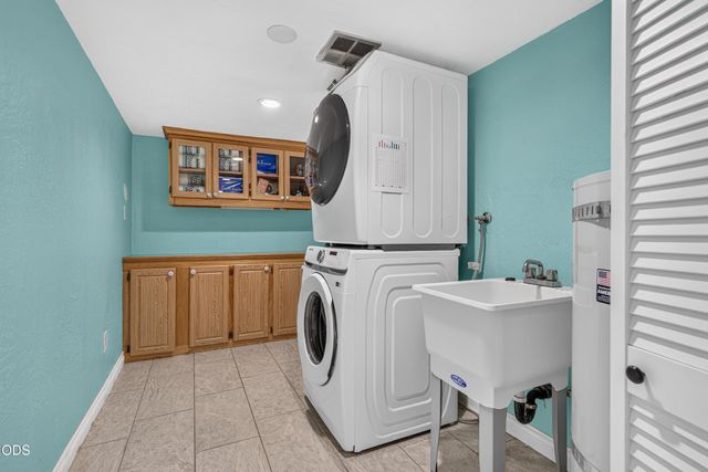 2201 Siskiyou Boulevard, Medford, OR 97504