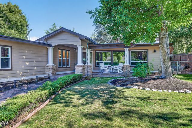 2201 Siskiyou Boulevard, Medford, OR 97504