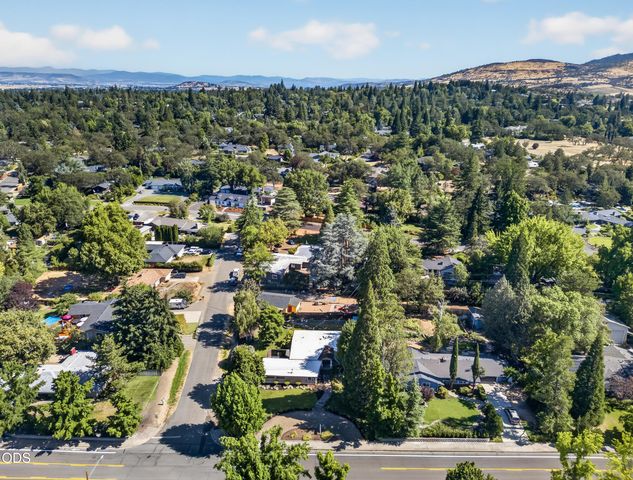 2201 Siskiyou Boulevard, Medford, OR 97504