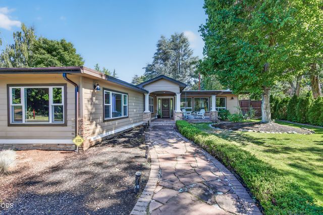 2201 Siskiyou Boulevard, Medford, OR 97504