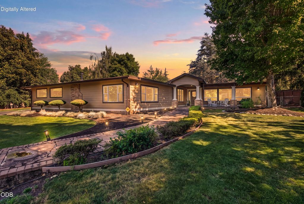 2201 Siskiyou Boulevard, Medford, OR 97504