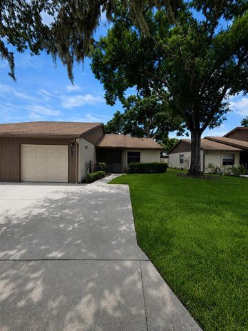 225 OAK HILL DRIVE 10, Sarasota, FL 34232